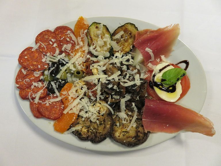 Antipasti Restaurant am Park